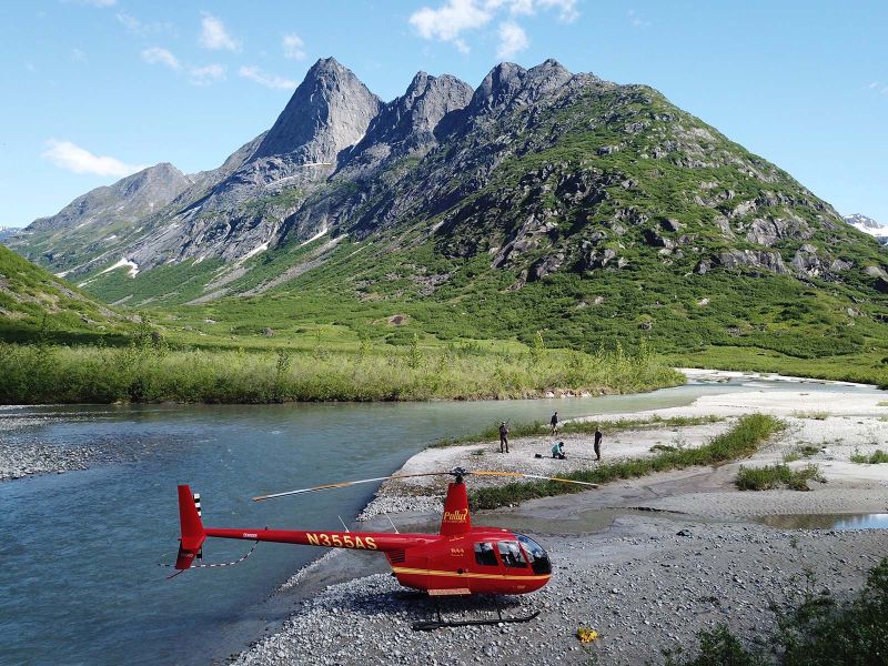 Helicopter hiking at Chelatna Lake Lodge